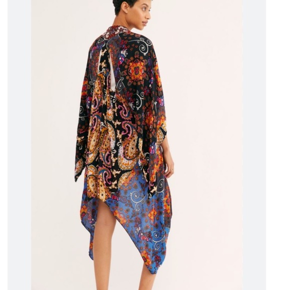 Floral Multicolor Women's Sweater?shawl - Picture 3 of 11